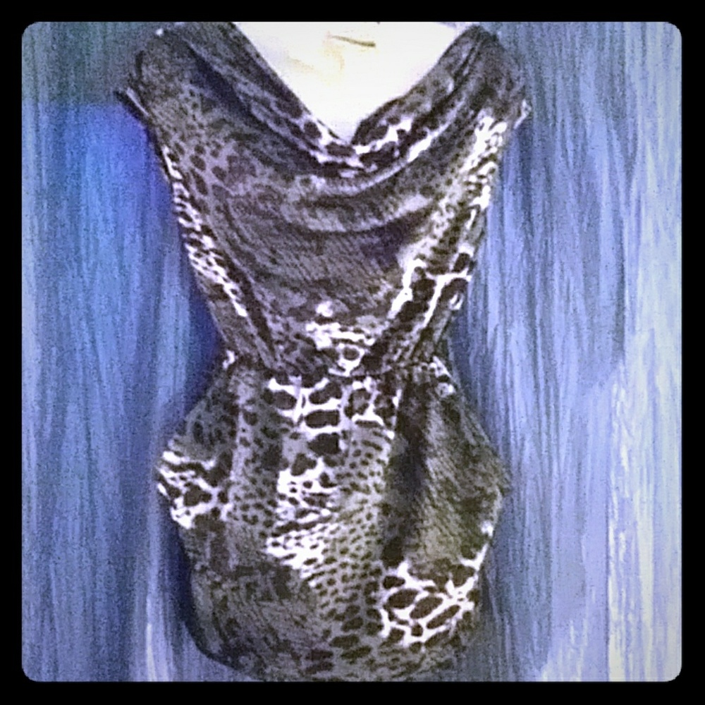 Hypnotic tunic mini w/pockets